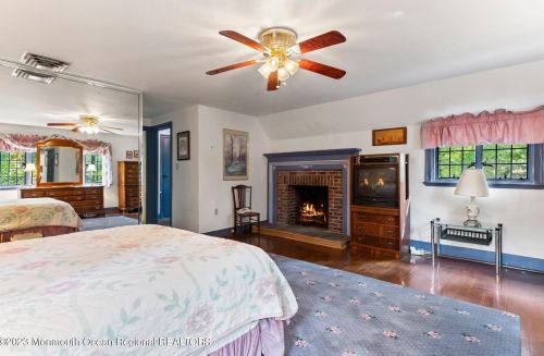 25 Schanck St, East Freehold NJ  07728-1844 exterior