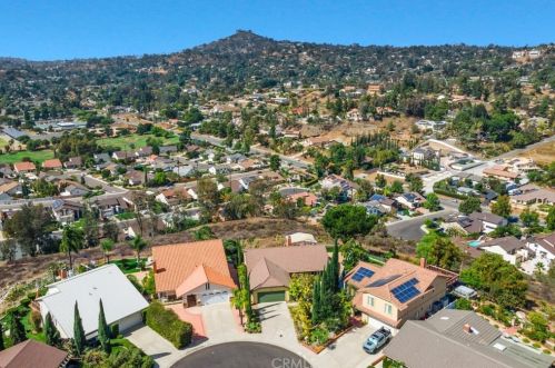 3806 Via Escuda, La Mesa CA 91941-7315 exterior