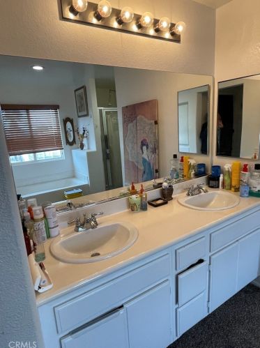 13135 Acacia Ave, Victorville CA  92392-6398 exterior
