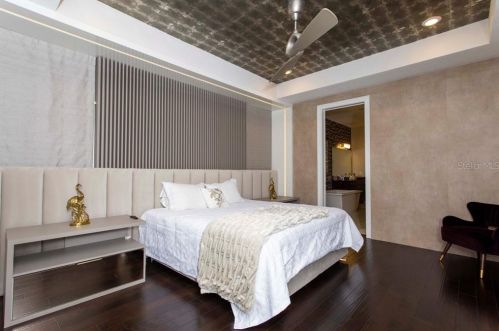 8035 Chilton Dr, Orlando FL 32836 exterior