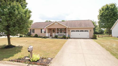 550 Golfview Dr, Chillicothe, OH 45601-8398
