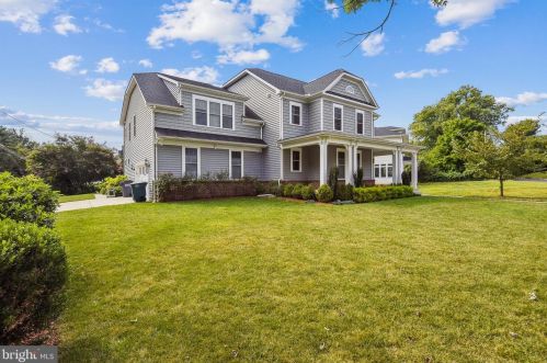1931 Burfoot St, Falls Church, VA 22043-1348