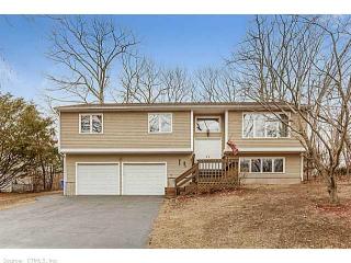 824 Hill St, New Haven, CT 06514-1005