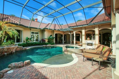 3657 Bay Crk Dr, Bonita Springs FL 34134-1910 exterior