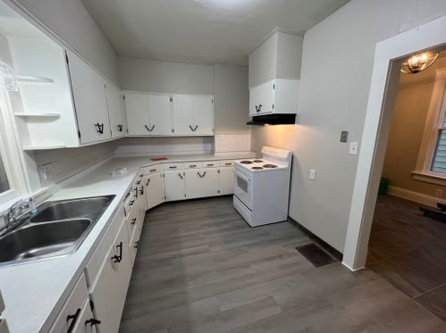 307 Lafayette St, New Castle PA  16102-1870 exterior