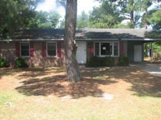 2196 Delta Dr, Fayetteville, NC 28304-5708