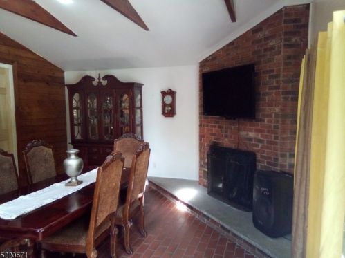 984 Union Valley Rd, West Milford NJ  07480-1230 exterior