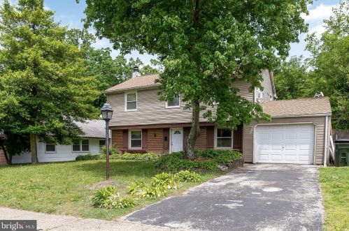 100 Pennypacker Dr, Willingboro, NJ 08046-2621