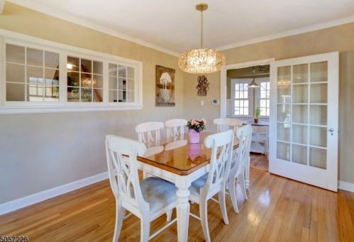 1 Hathaway Ln, Verona NJ  07044-2306 exterior