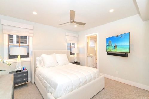 420 31st St, Manhattan Beach CA  90266-3975 exterior