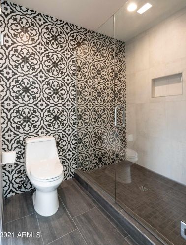 6803 15 St, Phoenix AZ 85040-2321 exterior