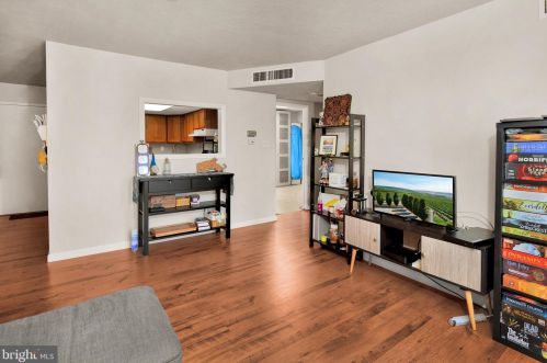 2231 Forest Ln, Collegeville PA  19473-1026 exterior