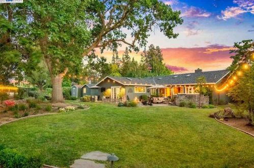 2742 Hogan Pl, Livermore, CA 94550-6606