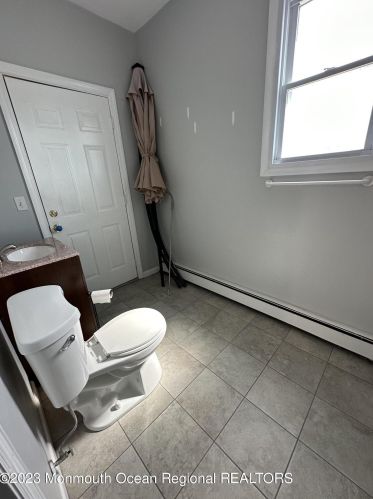 32 Royal Dr, Bricktown NJ  08723-6731 exterior