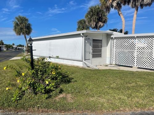34 Jasper Dr, Naples, FL 34114-8225
