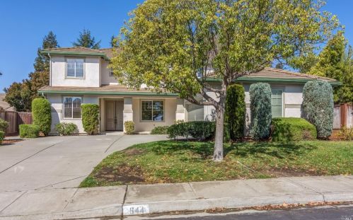 644 Kearney St, Benicia, CA 94510-3938