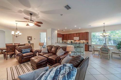 28473 Altessa Way, Bonita Springs, FL 34135-6937