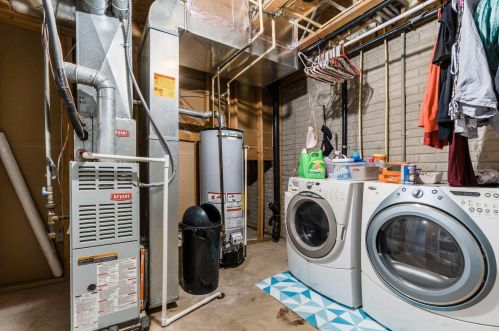 306 Preswicke Ml, Blacklick OH  43004-8462 exterior