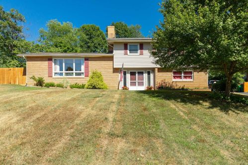 34 Martin Dr, Poughkeepsie, NY 12603-3716