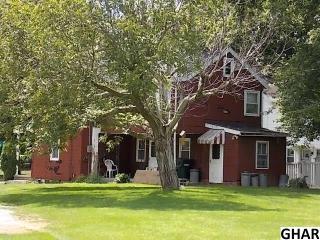 312 Penn St, Highspire, PA 17034-1419