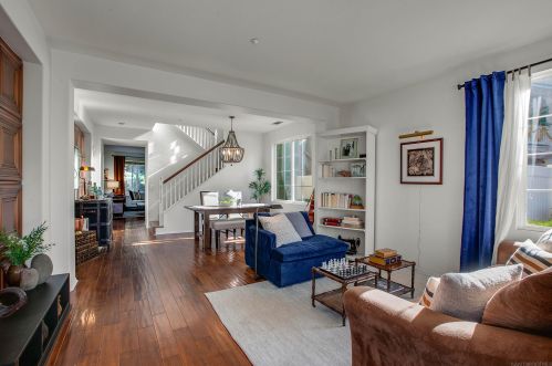 826 Sierra Verde Dr, Vista, CA 92084-6273