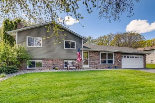 8108 137th St, Saint Paul, MN 55124-9517