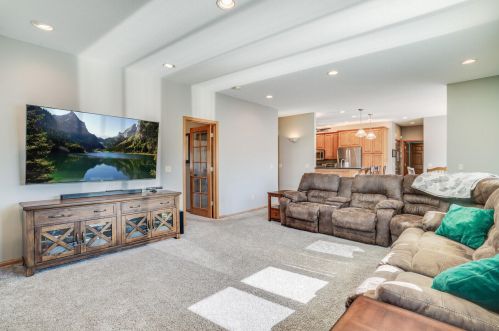 5230 Creekside Pl, La Crosse WI  54601-2296 exterior