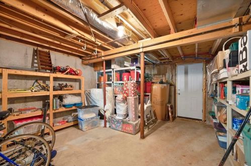 434 Quidnessett Rd, North Kingstown RI  02852-1500 exterior