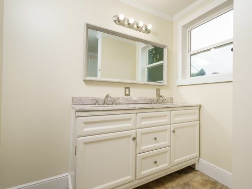 212 4th St, Mc Donald PA  15057-1115 exterior