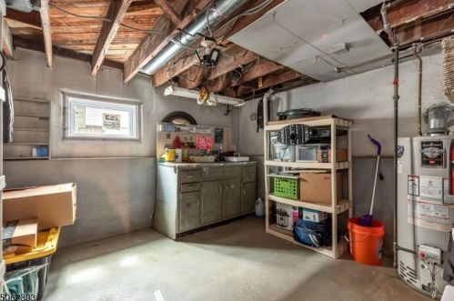 122 Hawthorne St, Roselle Park NJ  07204-1813 exterior