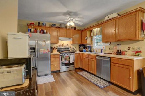 4 Holly Ct, Lees Cross Roads PA  17257-8749 exterior