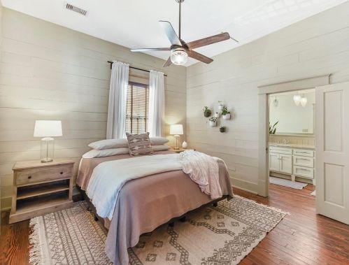 1509 Mechanic St, Galveston TX 77550-2531 exterior