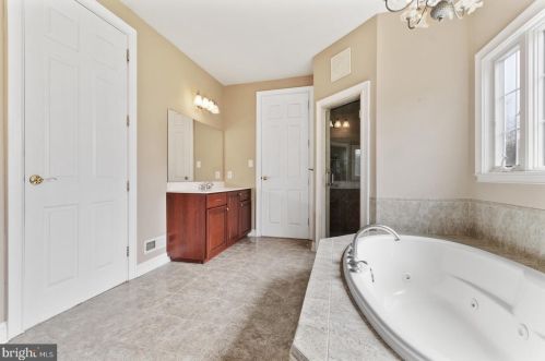 2627 Valley Rd, Jamison PA  18929-1007 exterior