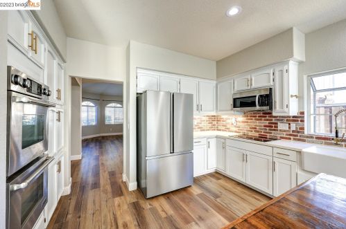 1579 Jasmine Cir, Oakley CA  94561-2652 exterior