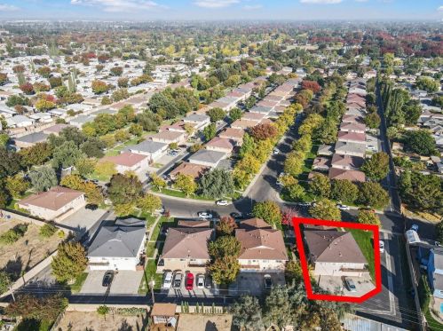 2301 Powell Dr, Modesto CA  95350-1875 exterior