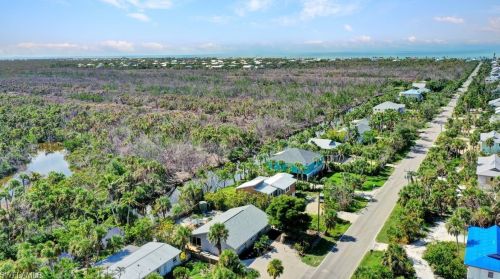 852 Rabbit Rd, Sanibel FL  33957-3018 exterior