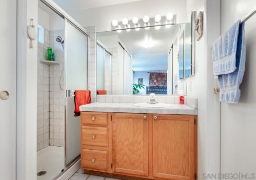 7043 Bobhird Dr, San Diego CA 92119-1403 exterior