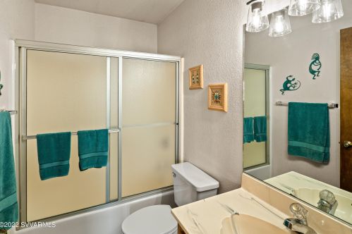 200 Concho Dr, Sedona AZ 86351-7952 exterior