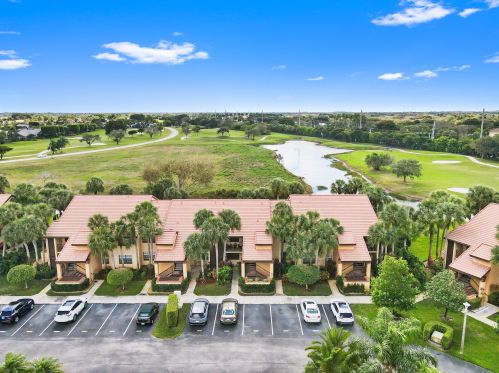 6392 Aspen Glen Cir, Boynton Beach, FL 33437-1809