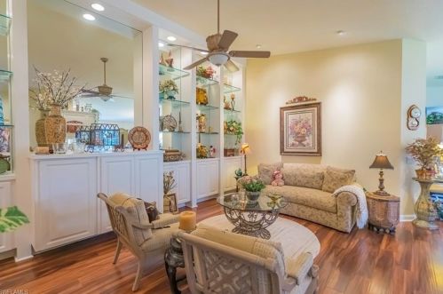 5748 Drummond Way, Naples, FL 34119-9523