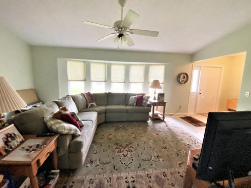 5704 Paleo Pines Cir, Fort Pierce FL  34951-2351 exterior