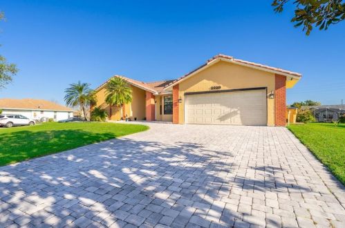 2229 Acree Ln, Kissimmee, FL 34744-6053