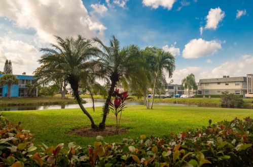 358 Saxony H, Delray Beach, FL 33446-1008