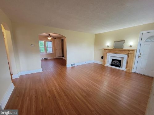 8437 Nylon Ave, Seaford, DE 19973-5841