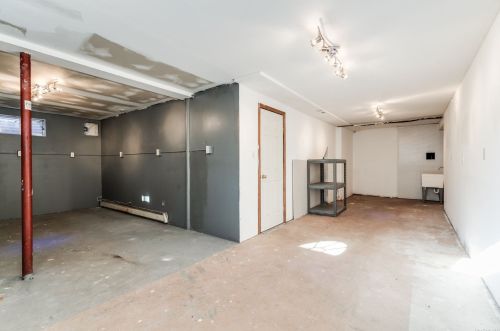 12 Ramblewood Rd, Shoreham NY  11786-2300 exterior