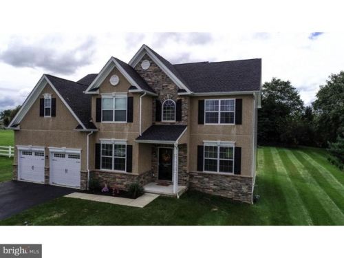 2512 Tracy Ln, Gilbertsville, PA 19525-8301
