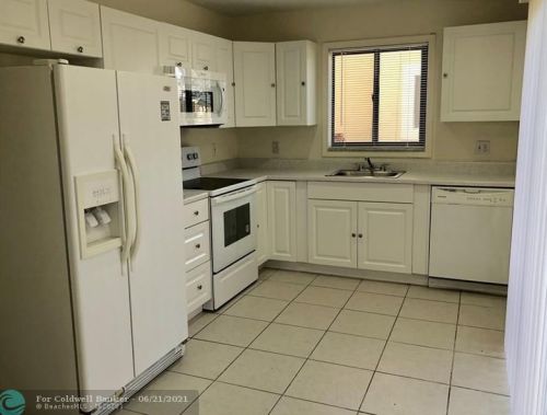 13761 Yarmouth Dr, West Palm Beach, FL 33414-7733