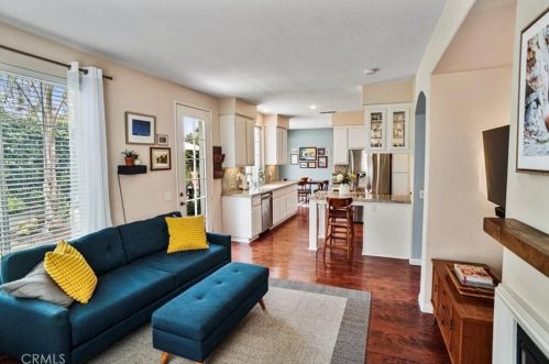 23301 Anacapa Ln, Santa Clarita, CA 91354-4911