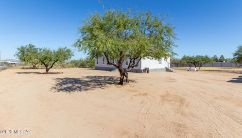 10965 Mare Dr, Tucson, AZ 85736-1214