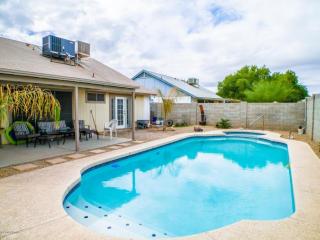 7112 Mclellan Rd, Glendale, AZ 85303-3532